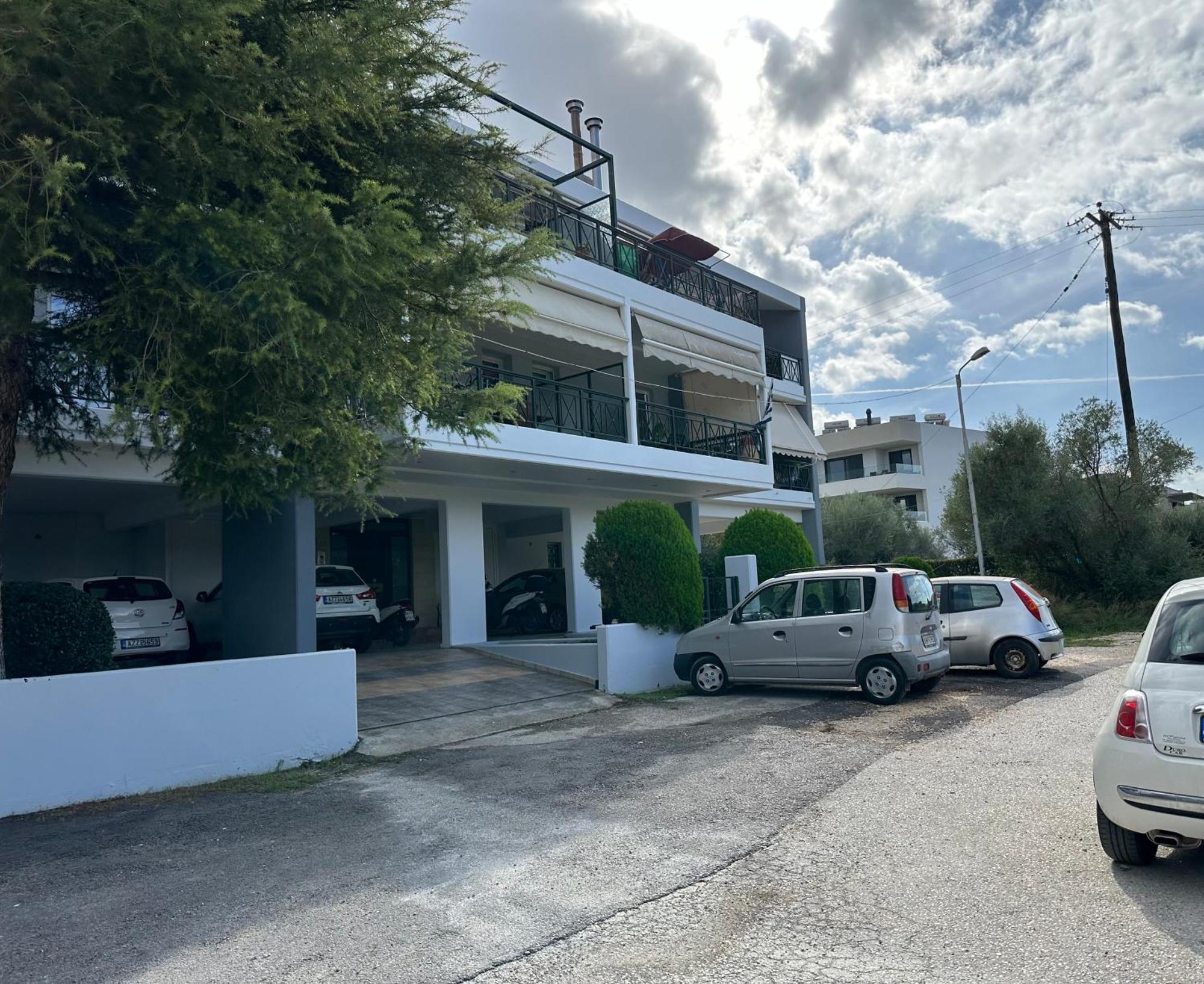 Δωματιο Με Ησυχία Και Θέα Patras Exteriör bild